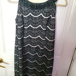 ♠️ Black and White Size 6 dress